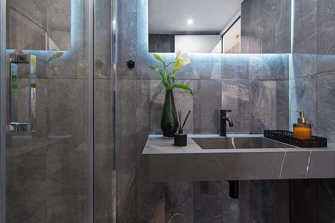 Athens Imperial Suites - Luxury Living Esterno foto